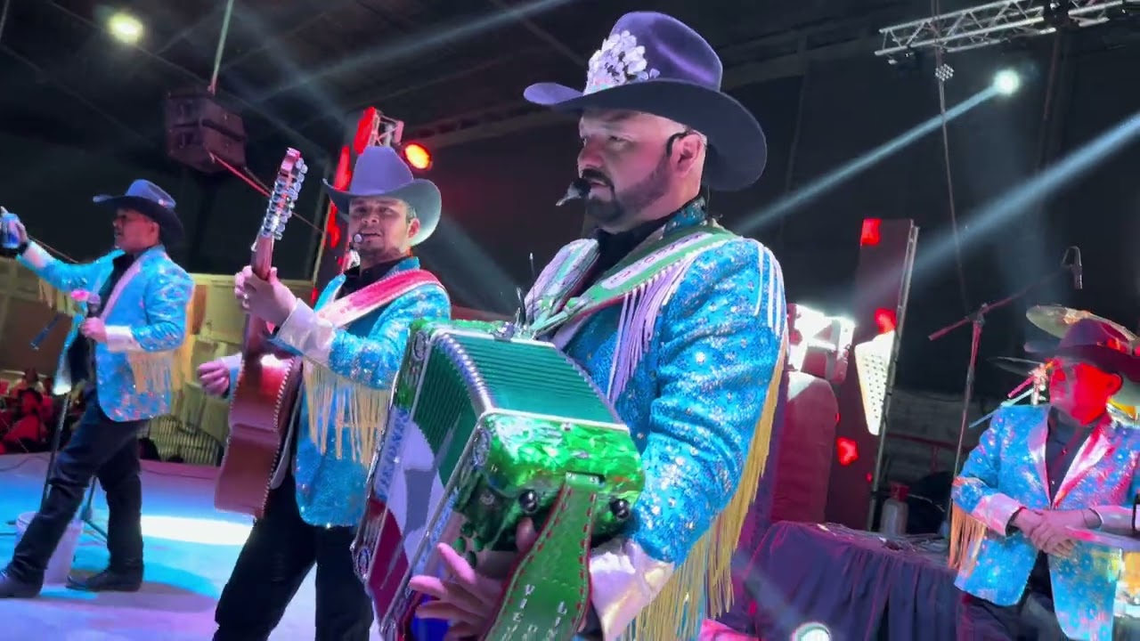 Los Viejones de Linares de Edwin Sandoval - Presentaci&oacute;n en Jard&iacute;n Cerveza - Ambiental