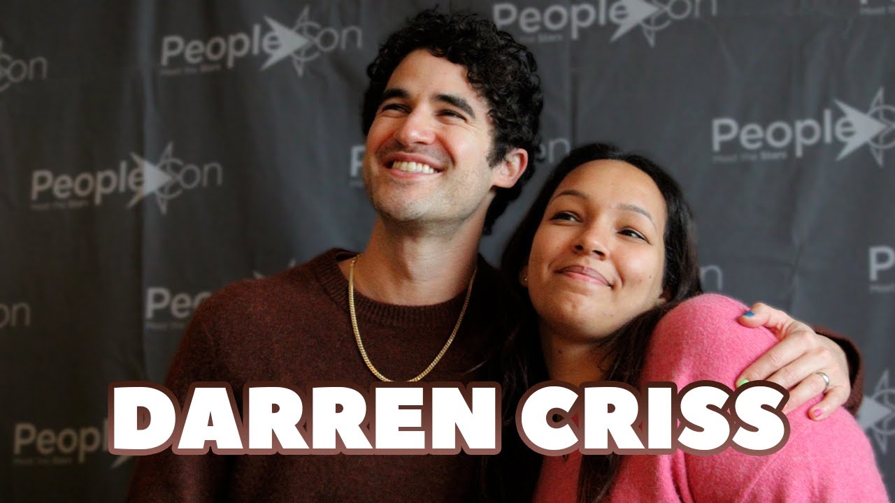 Darren Criss meeting the fans of Glee in Paris