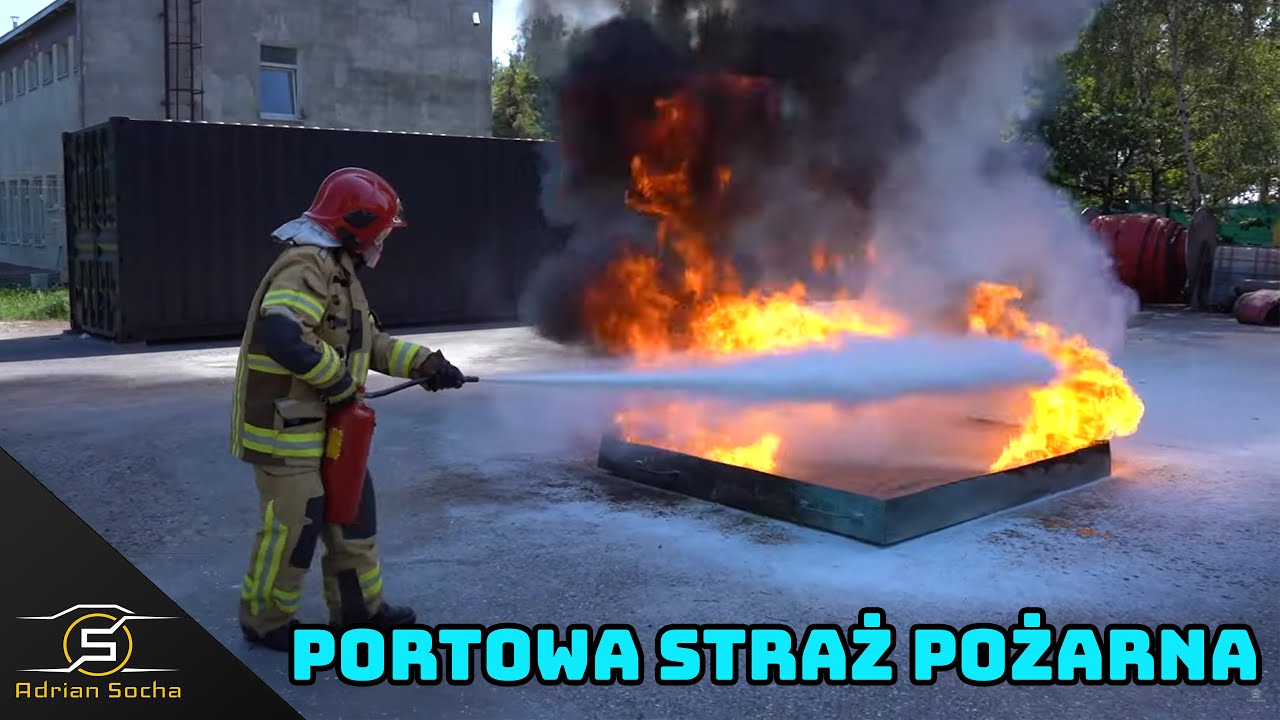 STRAŻACY ZE STATKU? PORTOWA STRAŻ POŻARNA 🚢