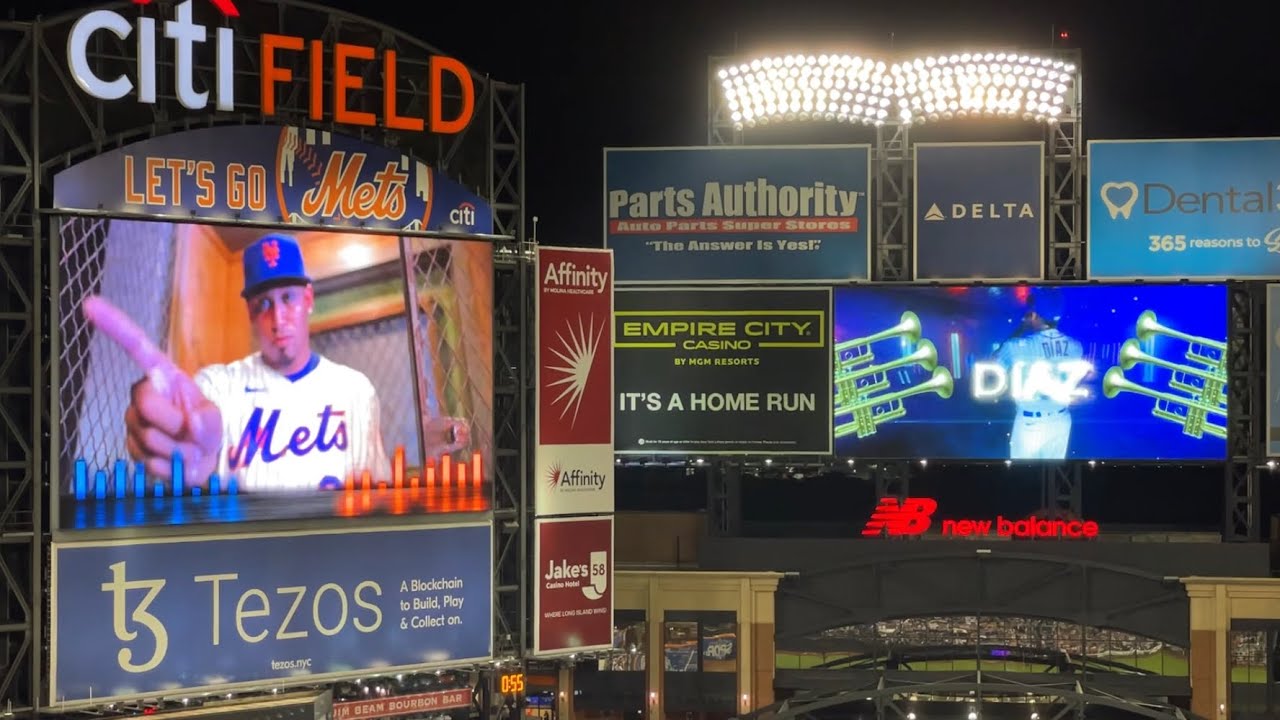 Edwin Diaz Intro 2022 (PACKED CROWD)