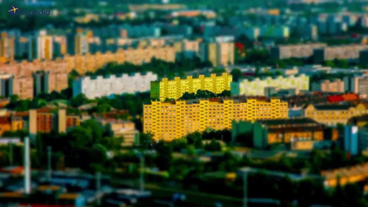Little Budapest: One Day in One Minute