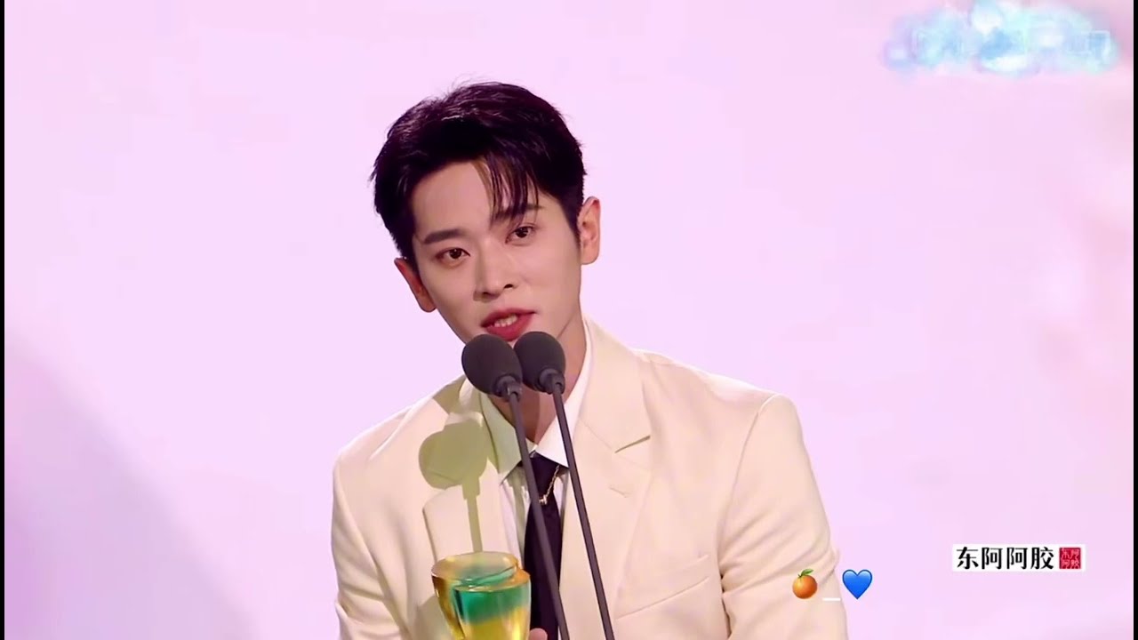 Cheng Lei received the Breakthrough Actor award at the 2025 Starlight Awards 