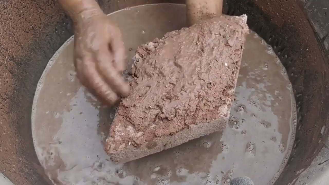 Asmr _ Red dirt with white concrete water 💦 crumbling  || Satisfying relaxing asmr 