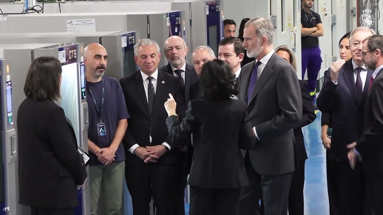 S.M. el Rey visita las instalaciones de Antolin con motivo de su 75º aniversario