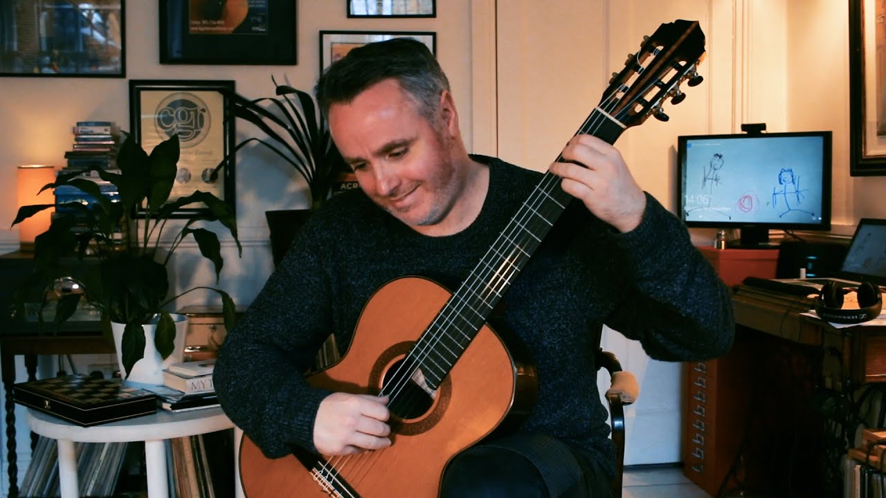 'Fugitivos del tiempo' from &Aacute;lbum de la Inocencia by Eduardo Martin.