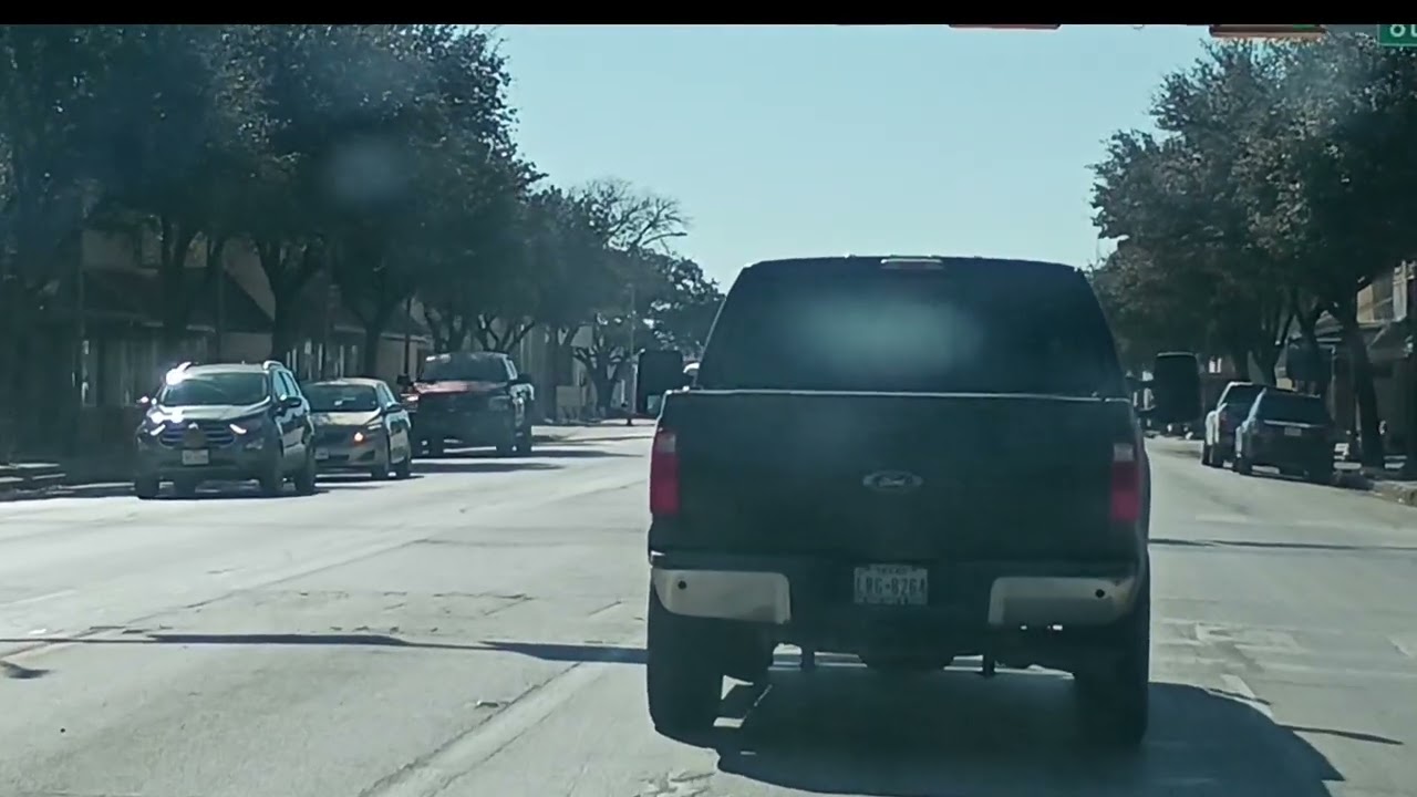 Un recorrido por la calle principal De Ballinger tx.