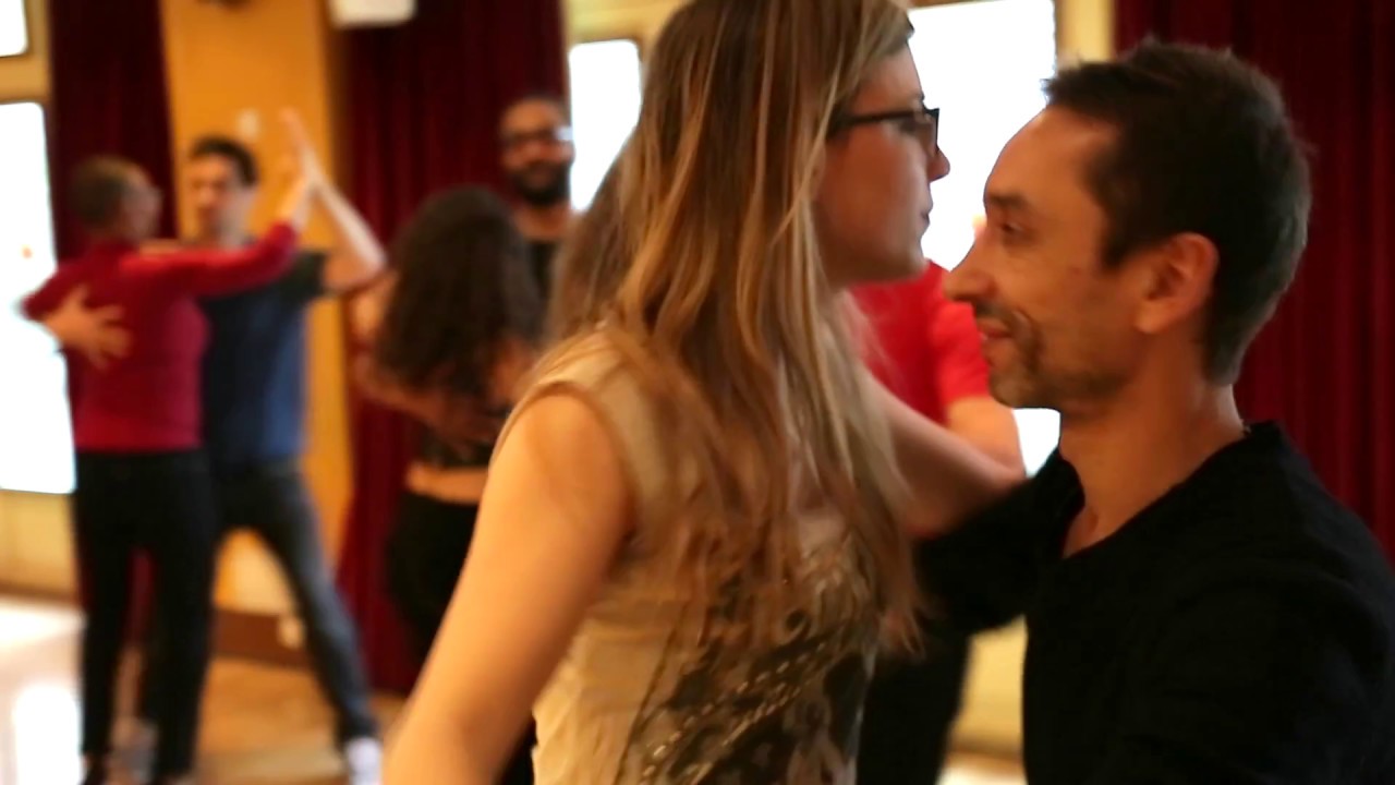BACHATA  - Ecole des danses latines tropicales