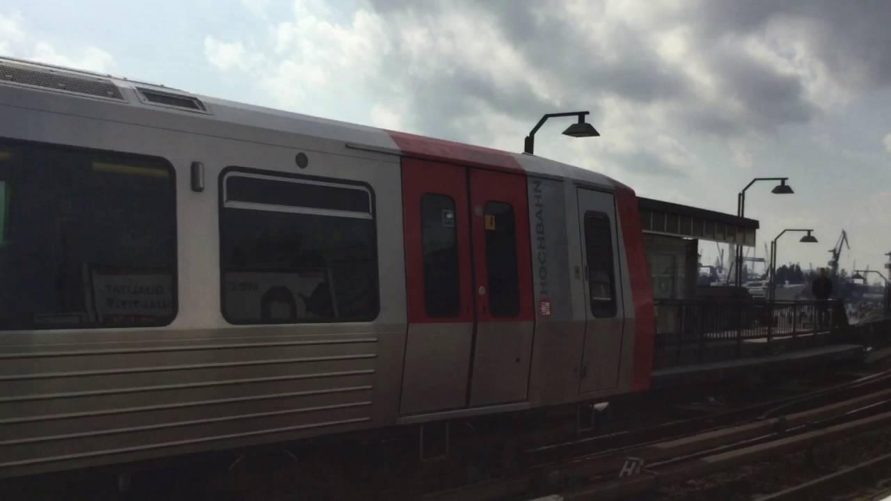 Hamburger Hochbahn / U-Bahn am Baumwall