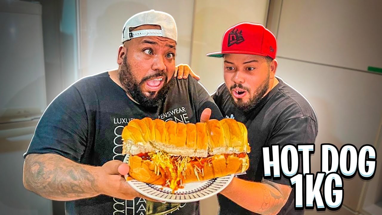 FIZ UM HOT DOG DE 1KILO