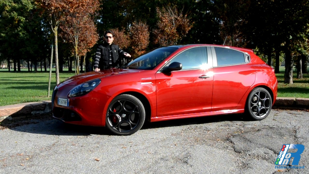 Prova interni Alfa Romeo Giulietta Veloce - test drive