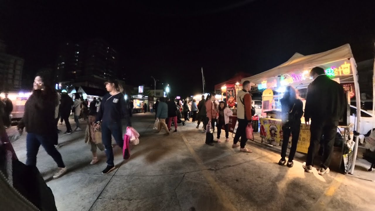 二訪三峽黃昏市場旁停車場餐車市集夜市