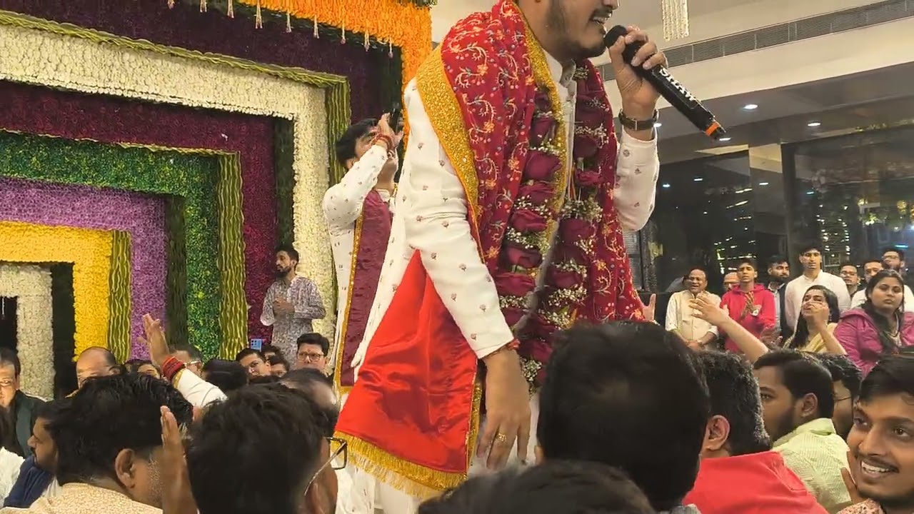 Har Bar Kuch Alag Sa, Dikhta hai Gajab sa by #subhamrupam 