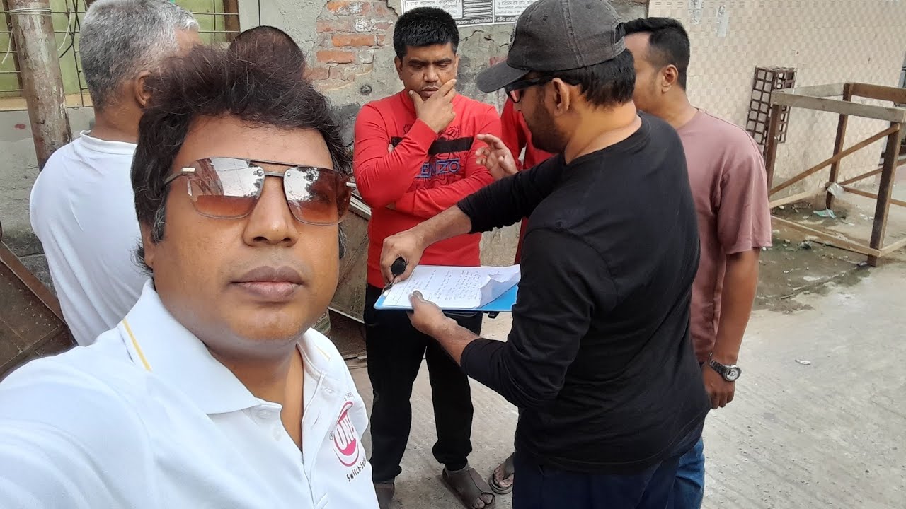 ৯০ দশকের নাটকের শুটিং,, সবাই মিলে  শুটিংয়ে ব্যস্ত ছিলাম, পরিচালক শুভ্র ও আমি ডিরেকশেন ছিলাম, 