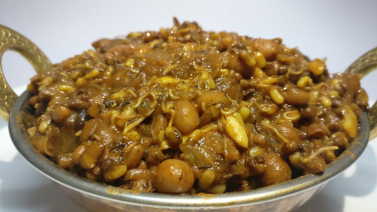 ಮಿಕ್ಸ್ ಮೊಳಕೆ ಕಾಳಿನ ರಸ ಪಲ್ಯ|North Karnataka Special Mix Sprouts Curry|Mix Molake Kaalina Palya recipe