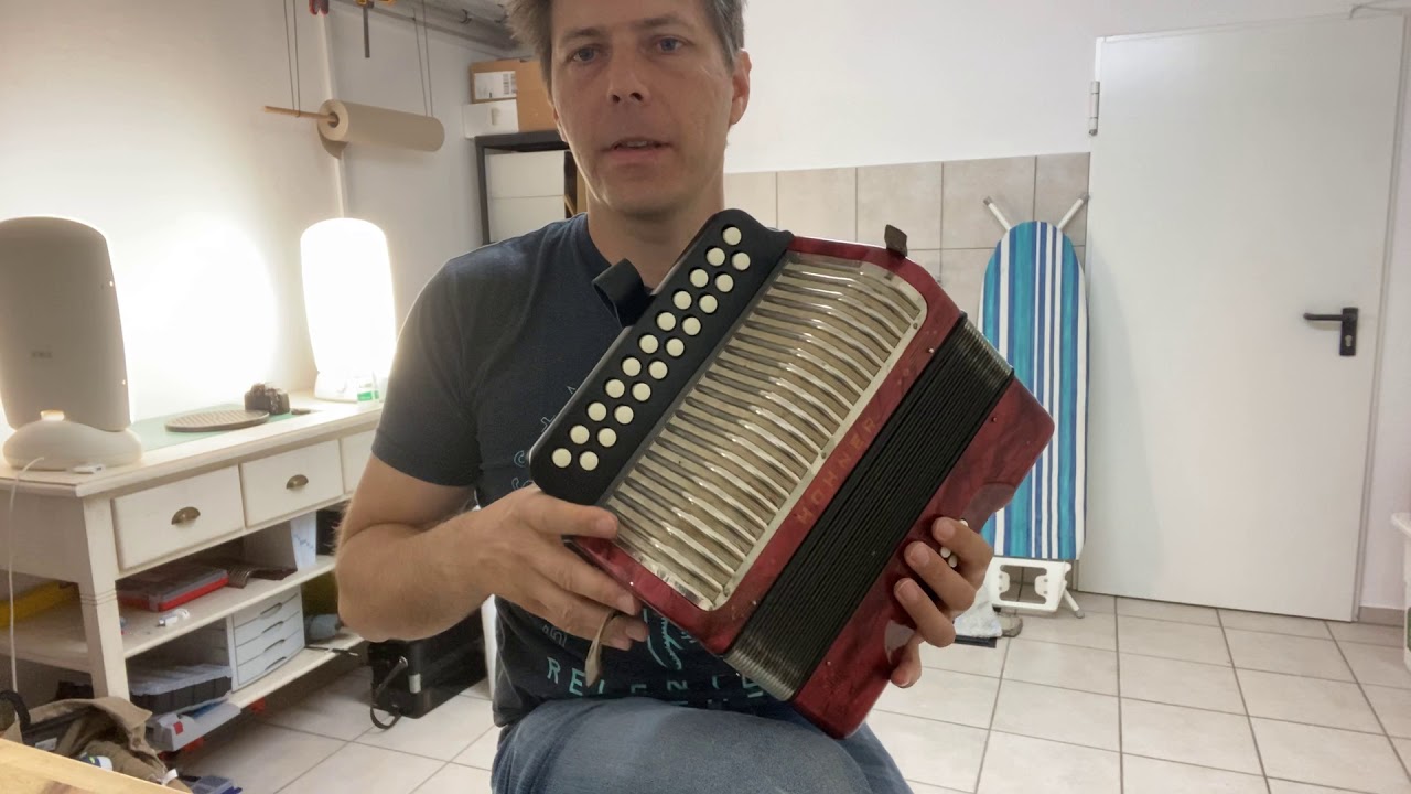 Hohner Erica Diatonic Accordion (Ref: A20279) - Intro & Sound Check