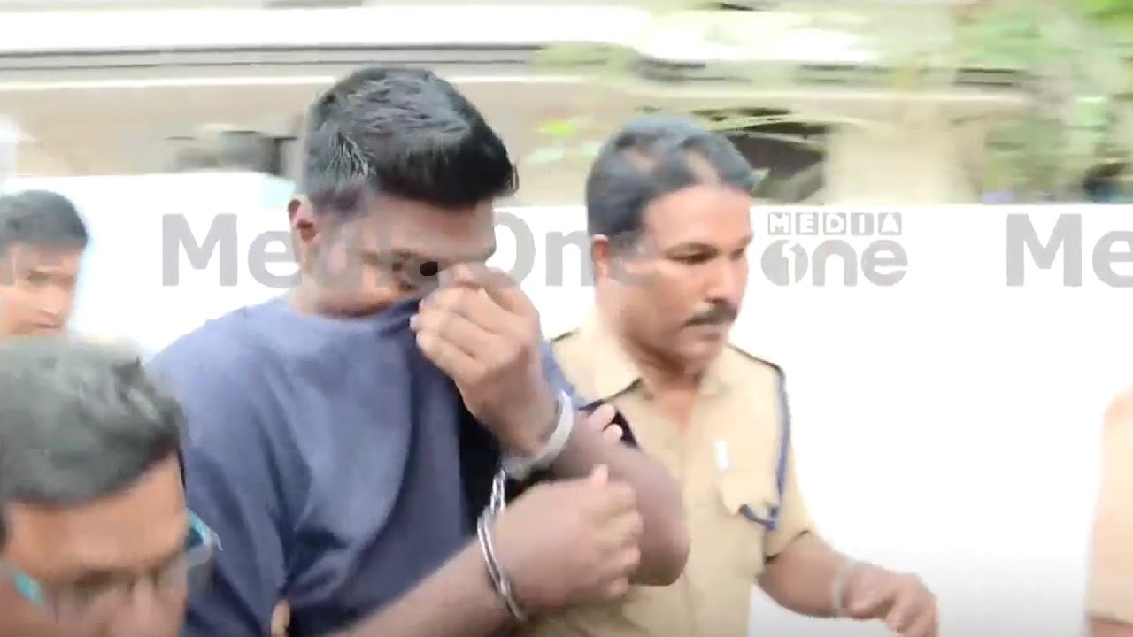 ചേന്ദമം​ഗലം കൂട്ടക്കൊലയിലെ തെളിവെടുപ്പിനിടെ നാട്ടുകാരുടെ പ്രതിഷേധം | chendamangalam murder