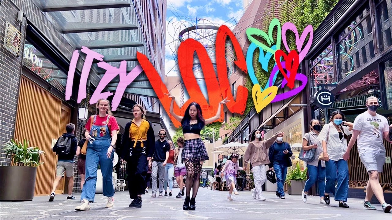 [KPOP IN PUBLIC] ITZY (있지) 'LOCO' FULL DANCE COVER