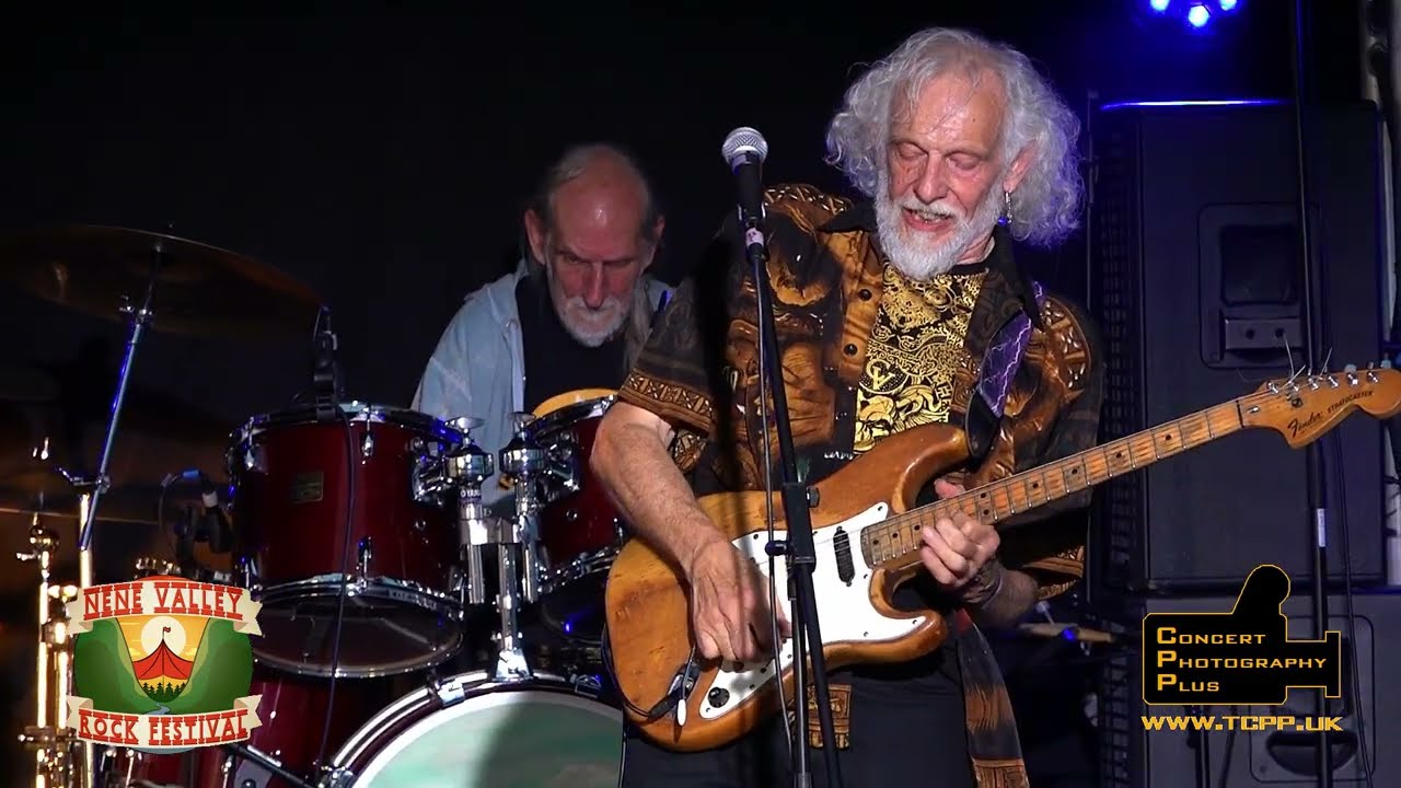 Ken Pustelnik's Groundhogs play 