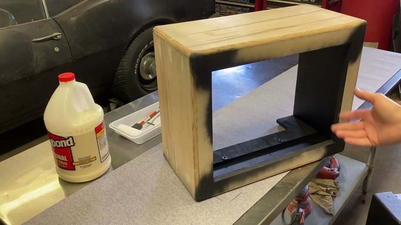 How to tolex a guitar amp
