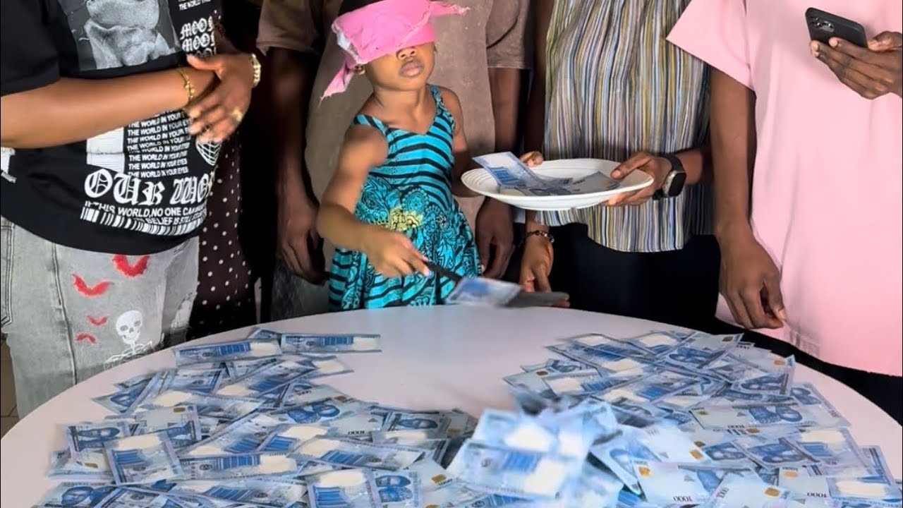 🚨HOW TO SCOOP ALOT OF MONEY💰(BILLS)- THE MOST FUNNY, INTERESTING & ENTERTAINING CHALLENGE- SUBSCRIBE