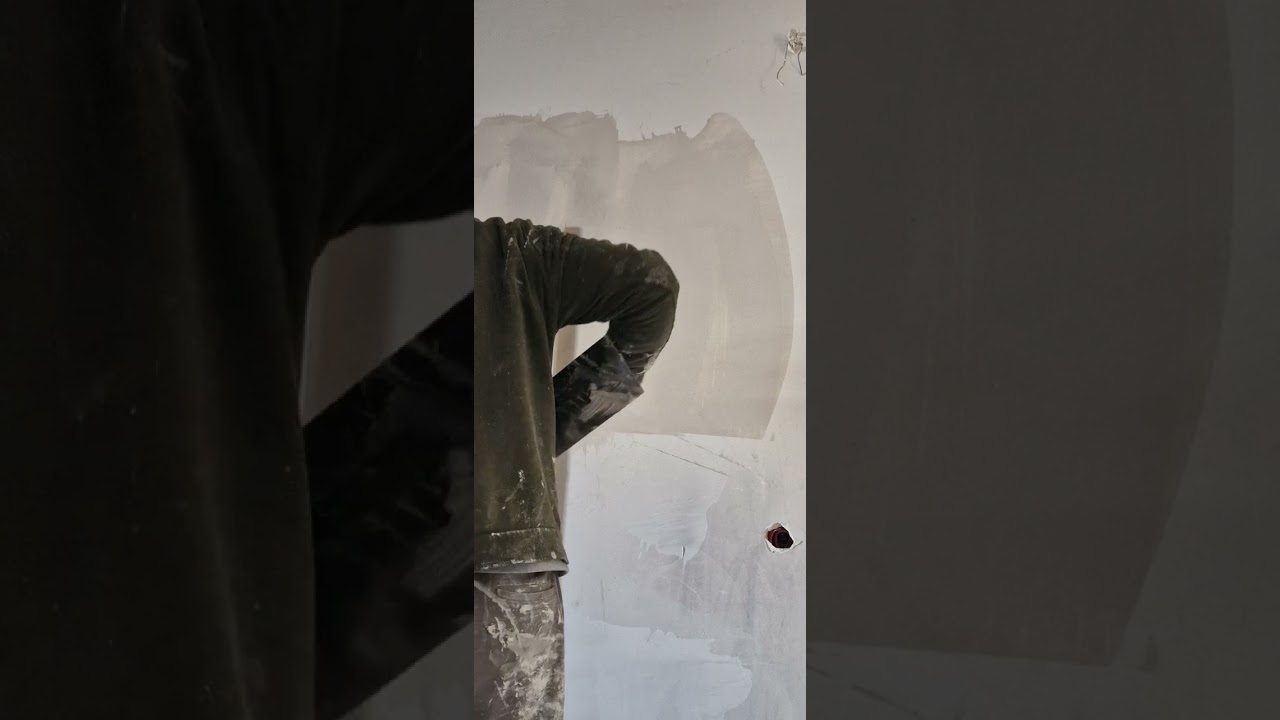 Duvarın makus kaderi değişti #plastering #skimcoat #duvartamiri #fyp #tadilat #viral #trending 