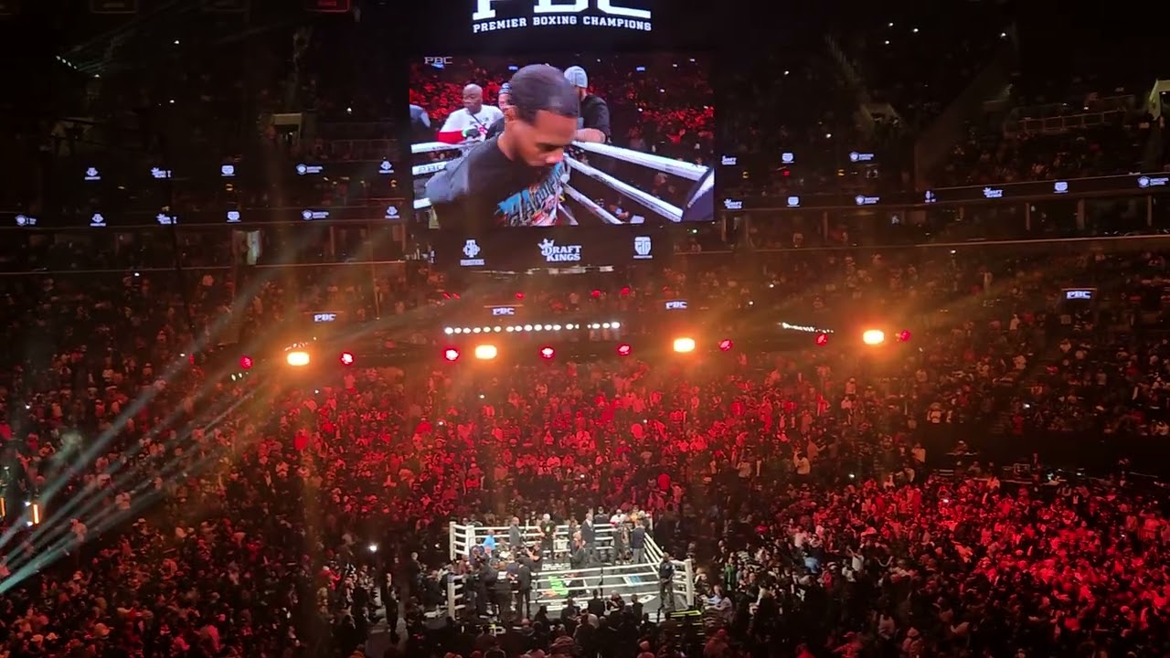 GERVONTA TANK DAVIS VS LAMONT ROACH JR RING WALKS! #TankRoach