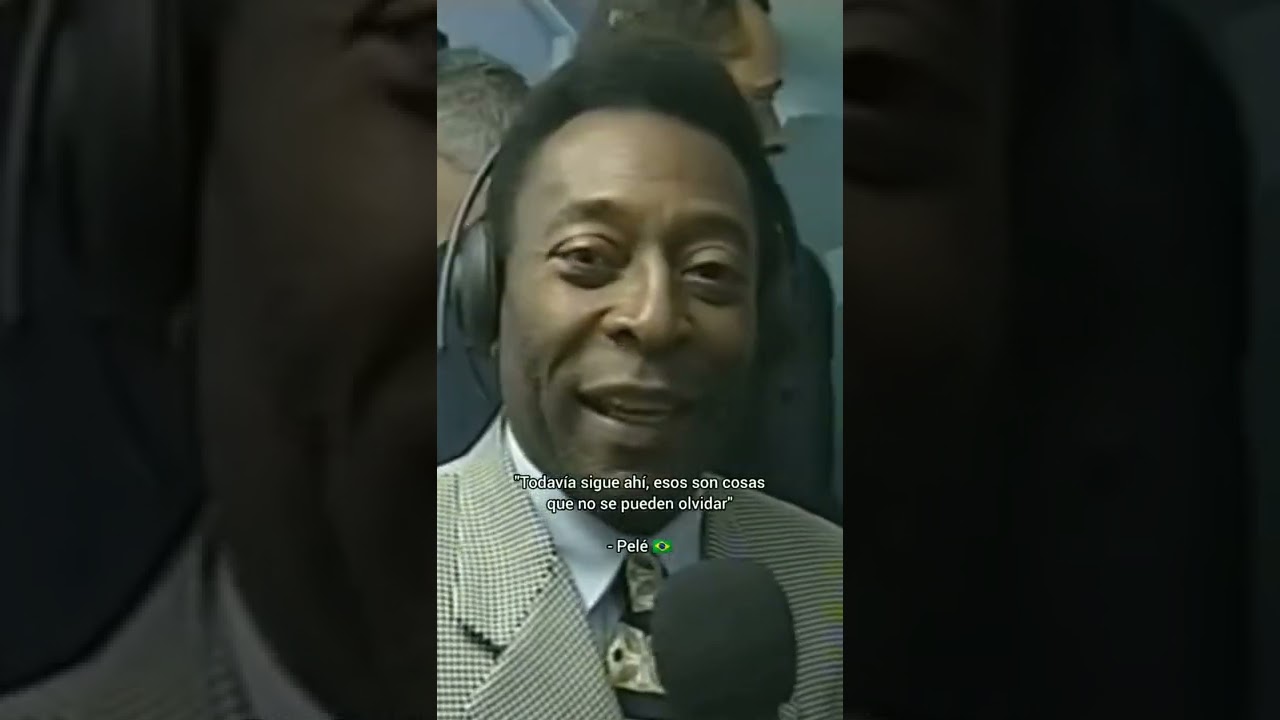 Pel&eacute; hac&iacute;a la pared con los defensas
