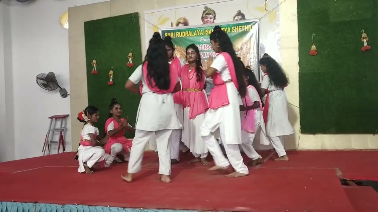 Thingal sudiya nathane, at Thiruverkadu 