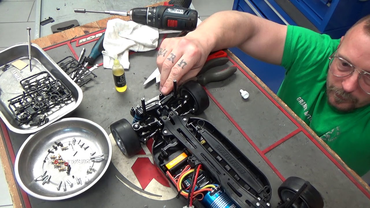ON ATTAQUE LE MONTAGE TAMIYA TT01 EUROCUP PORSHE AVEC SUNDGAU MINIZ ET SAM68 ep5
