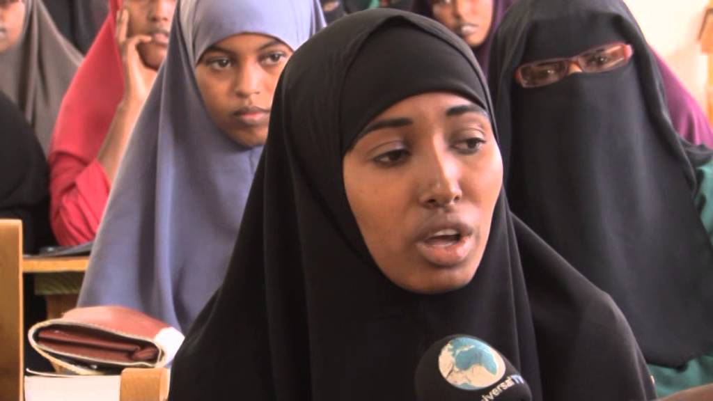 MUQDISHO, Jaamacada Jazeera oo soo kordhisay Maado Loogu magac daray Sooyaalka soomaaliua 13 12 14