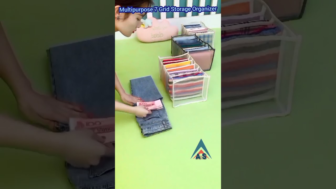 Multipurpose 7 Grid Clothes Storage Organizer - www.arhamsmart.com