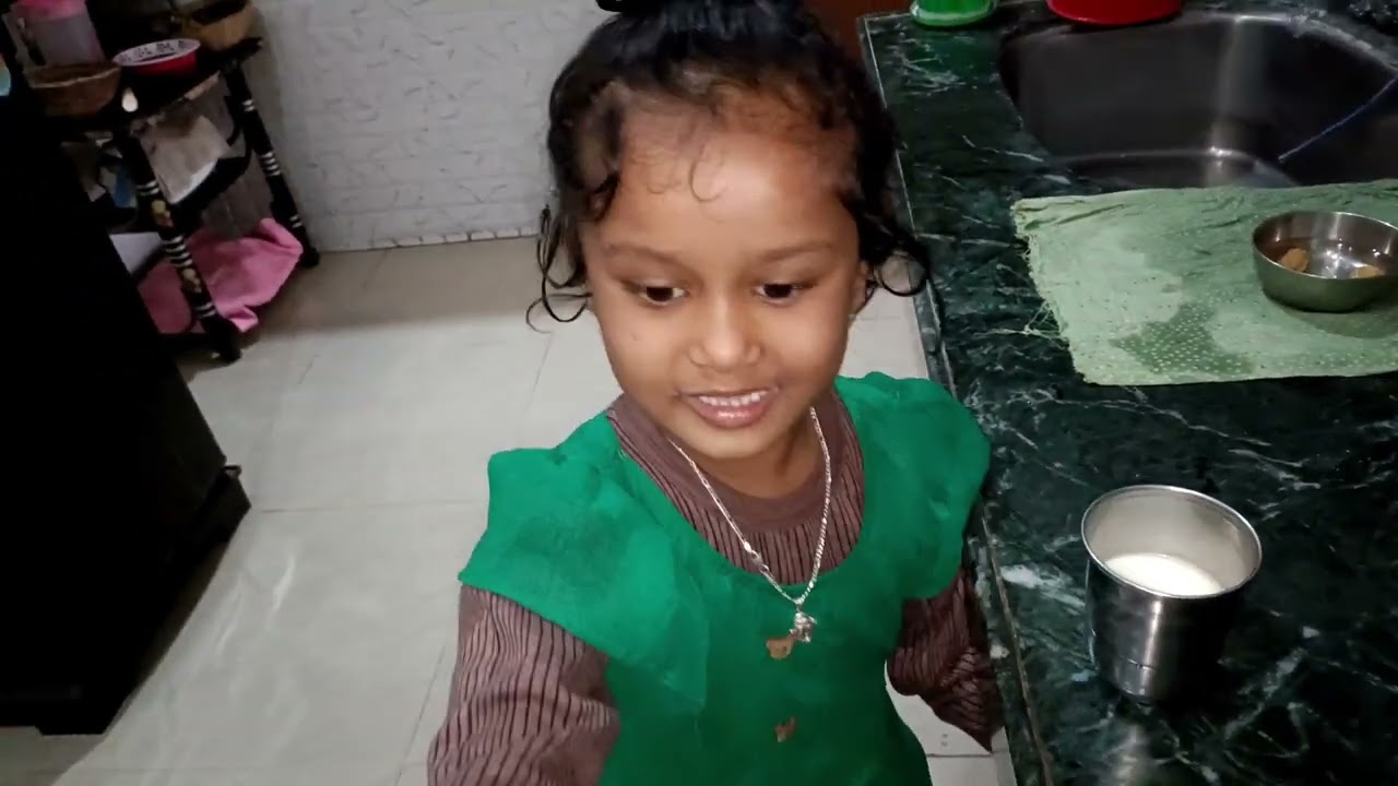 Laddu Ko chole pasand hai Challenge vlog day 13 @AyushiJaais #ayushijaais #vlog #youtube #chole 