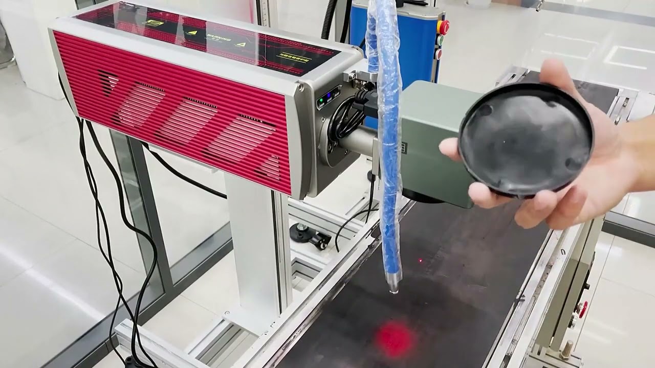 How CO2 laser marking machine batch date/number/text/logo code marking online for packaging product?