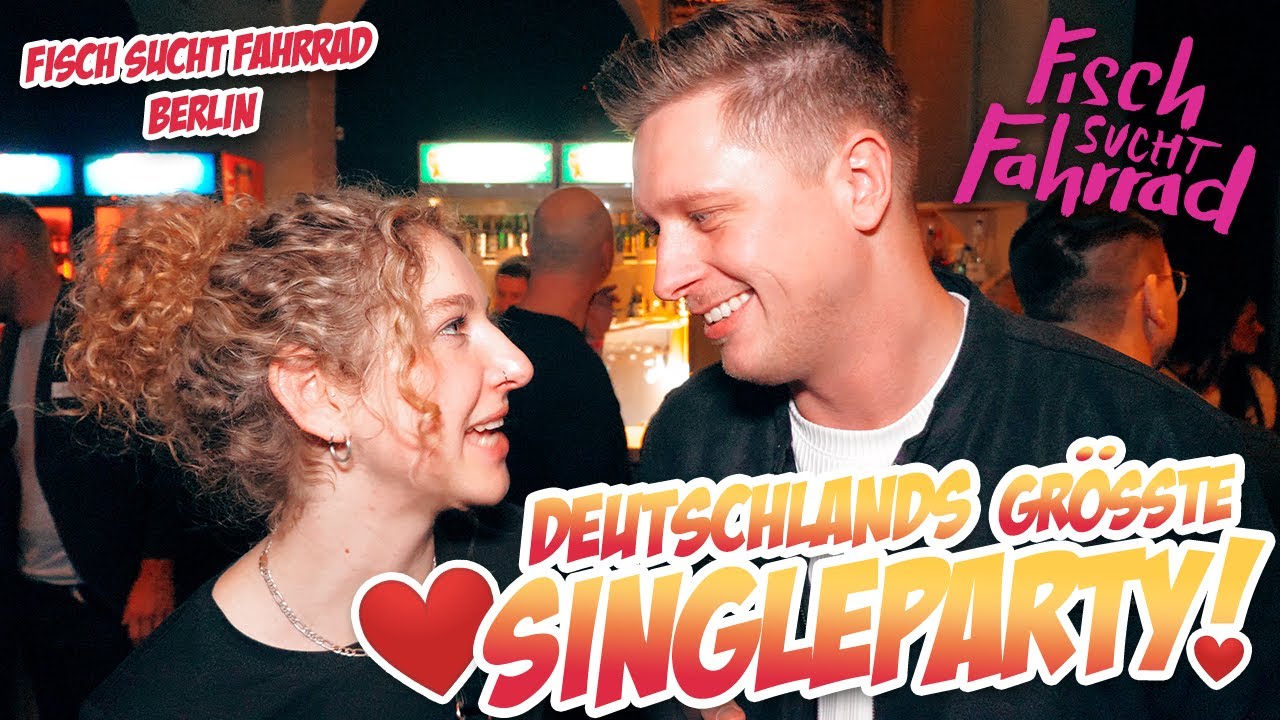 Deutschlands gr&ouml;&szlig;te SINGLEPARTY 💘 Stra&szlig;enumfrage FISCH SUCHT FAHRRAD BERLIN