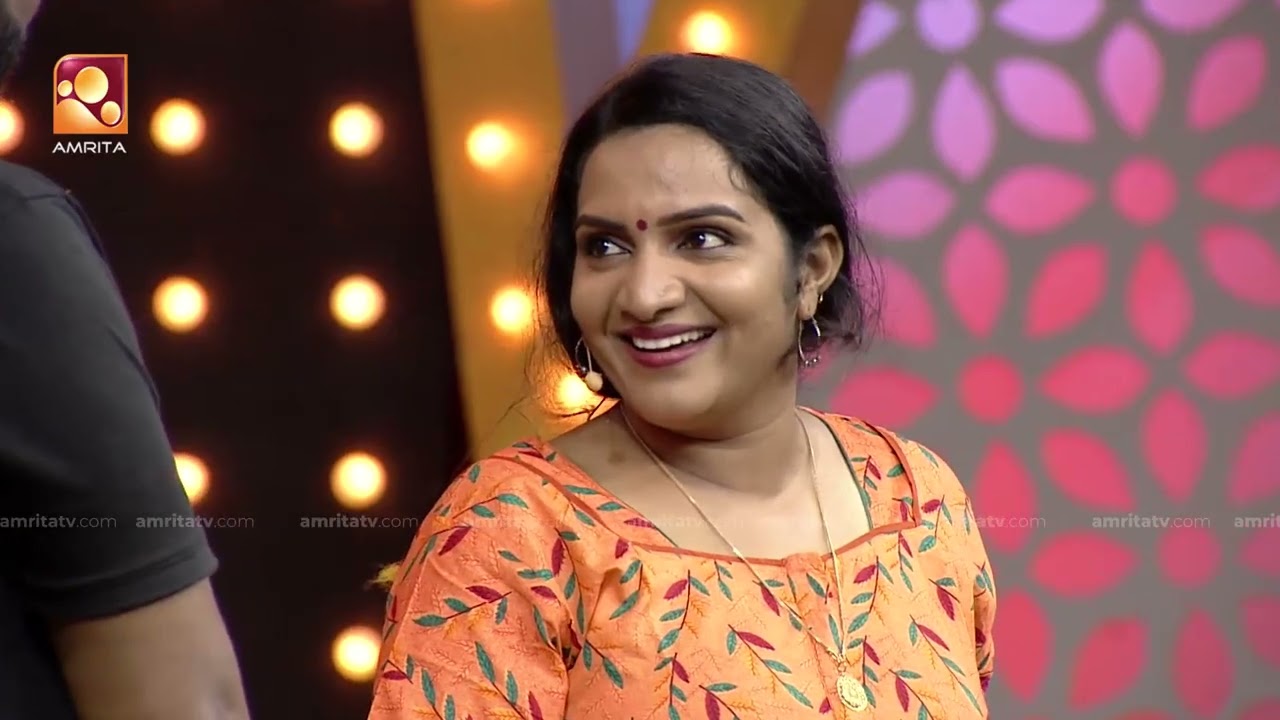 ഭാര്യയെ വരുതിയിലാക്കാൻ  ശ്രമിക്കുമ്പോൾ ഭാര്യ അറിയാതിരിക്കാൻ എങ്കിലും ശ്രമിക്കണം