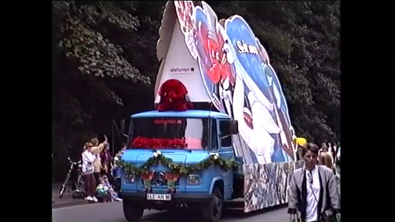 Elefant bei der Klever Umzugsparade der 750 Jahresfeier 1992