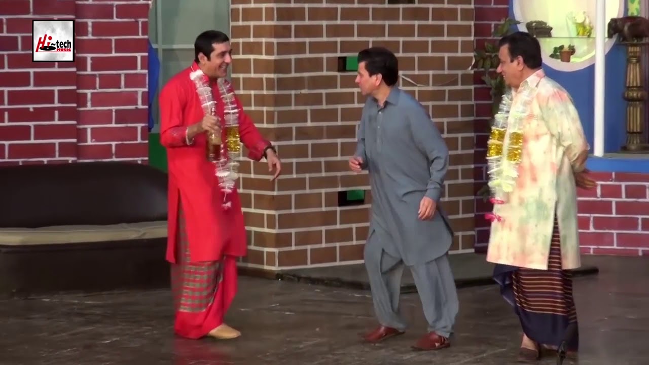ZAFRI KHAN TARIQ TEDI NASIR CHANUTI KA MUQABLA - Best Comedy Scenes  in Stage Drama||Very Funny😂