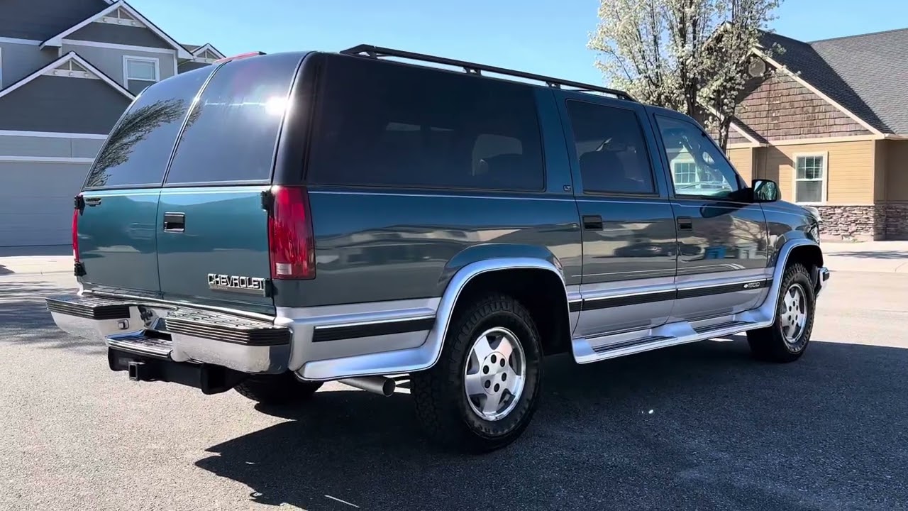 1995 Suburban walk around