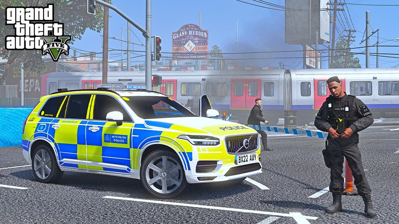 Armed Police called to a MAJOR Tube Incident! | GTA 5 Mods | UK Police