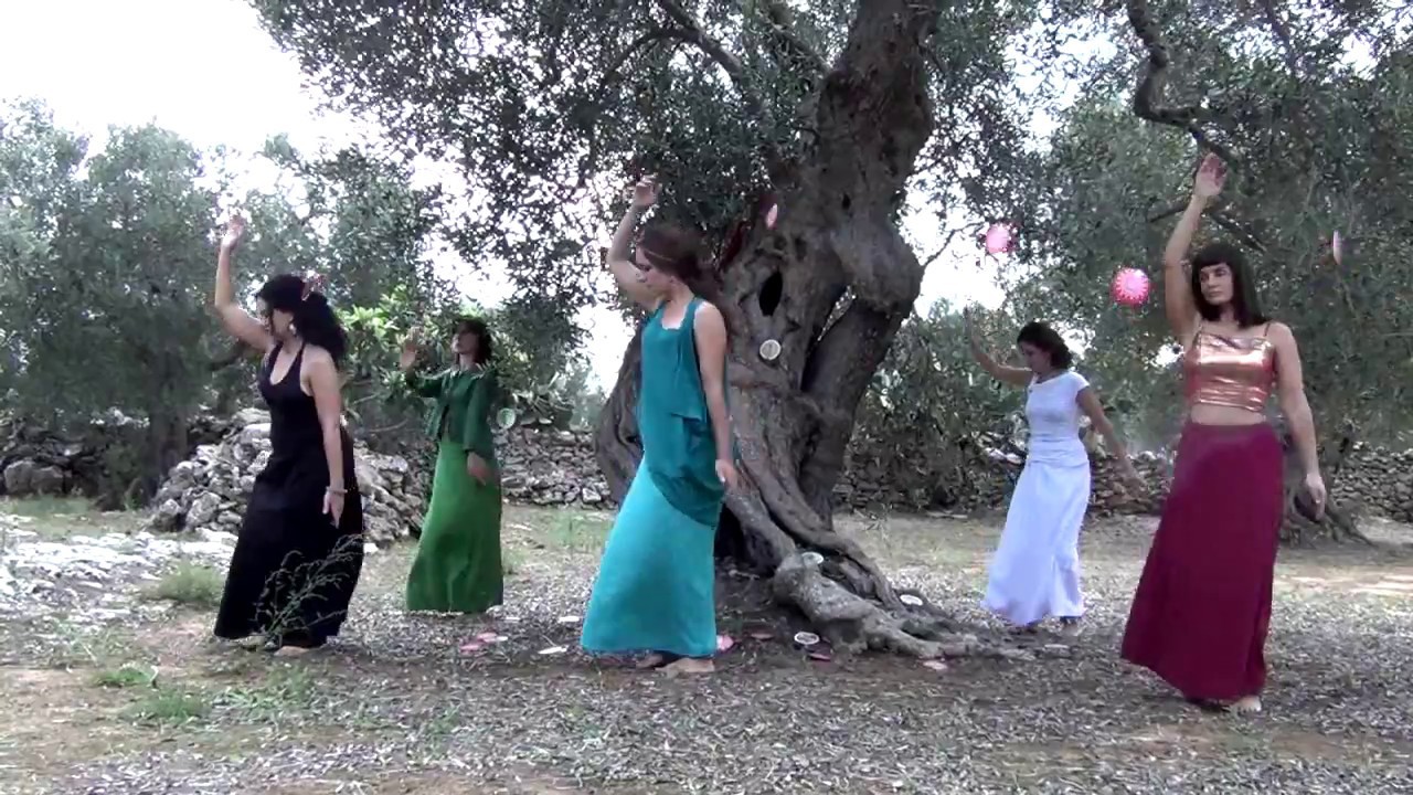 Yogini. Danze in cerchio e performance rituale