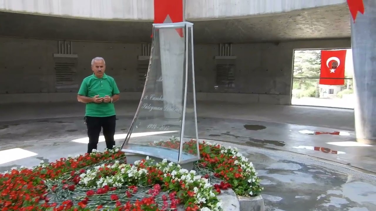 Süleyman Demirel Anıt Mezarı
