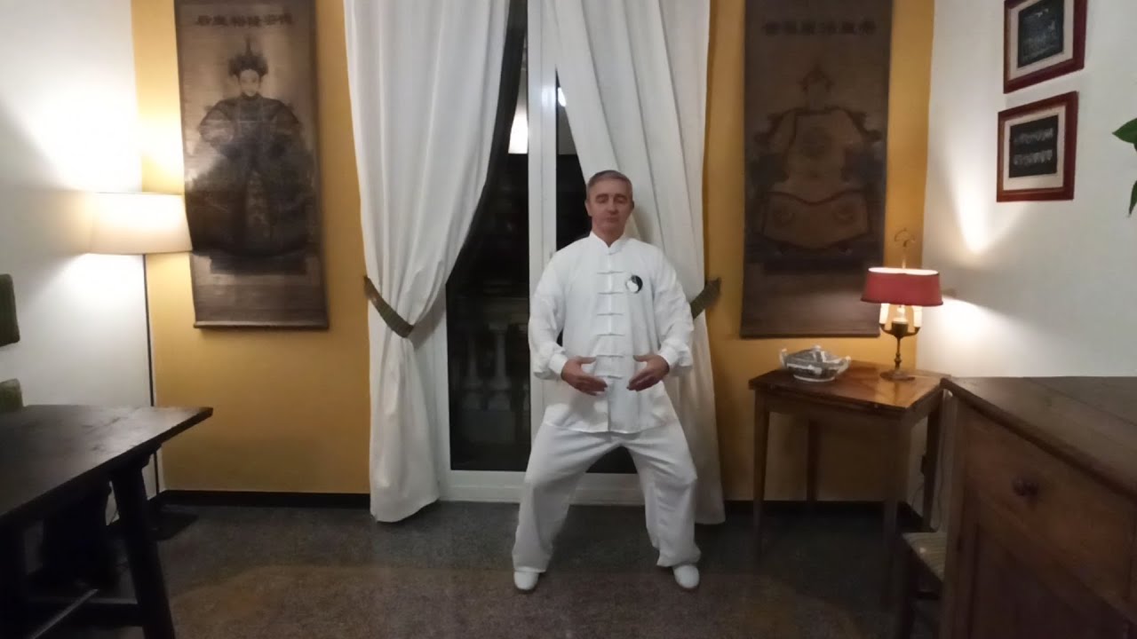 01 - BADUANJIN (Pa Tuan Chin): sequenza completa e spiegazione 1° e 2° movimento