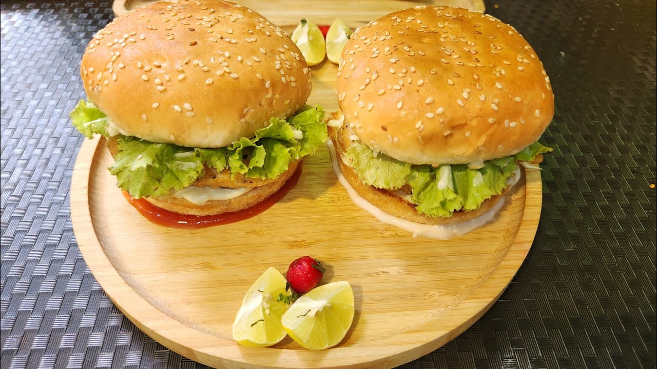 🍔 Restaurant Style McChicken Burger at Home | Crispy & Juicy | Kitchen with Fatima#viralrecipe 