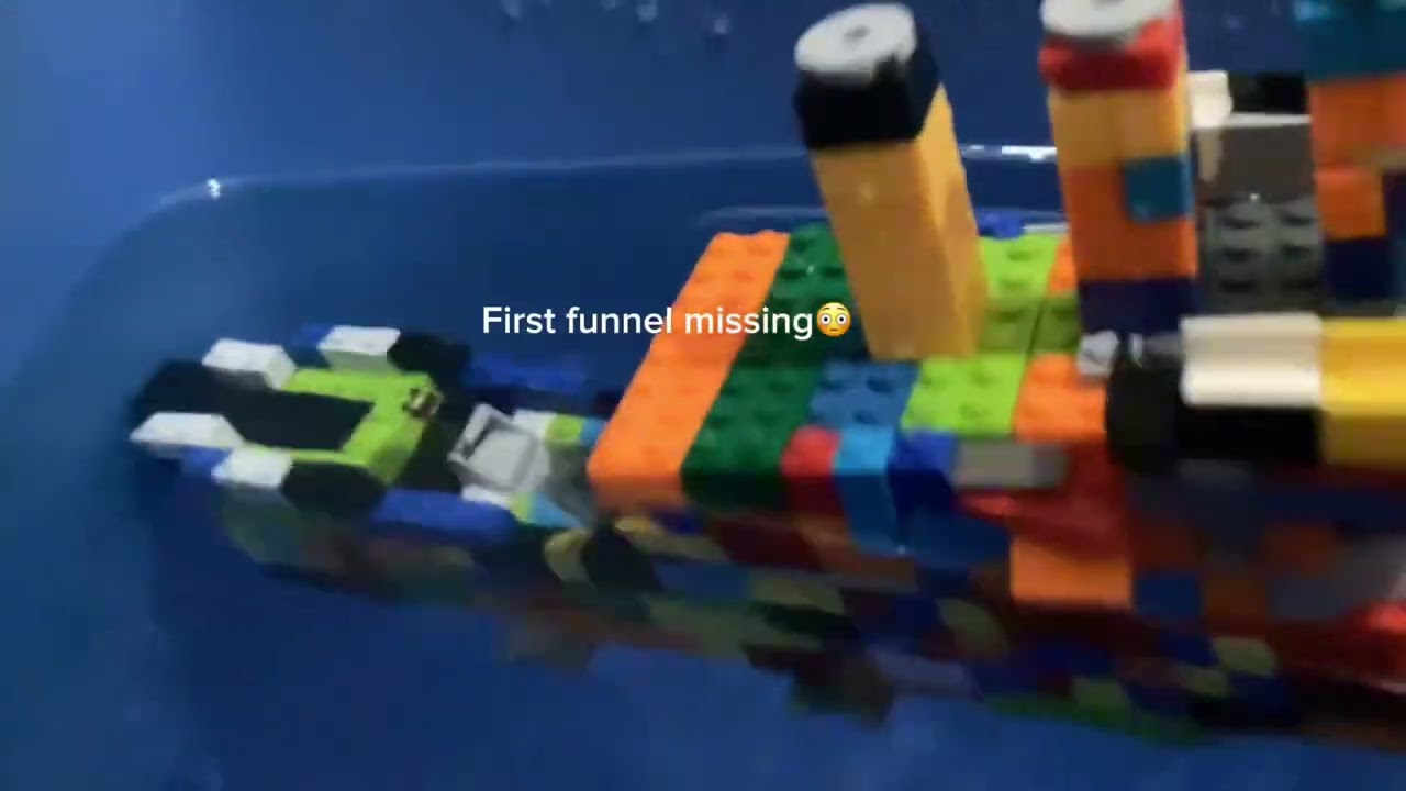 Trying to make my lego Titanic floating in real water😅 (Experiment failed to make the ship float😭)