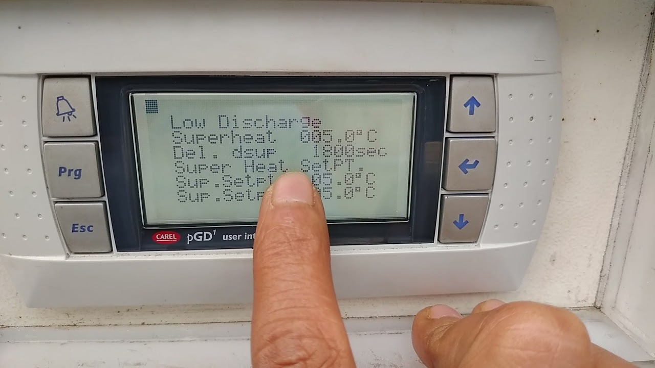 Chiller carel controller display all running parameters operation