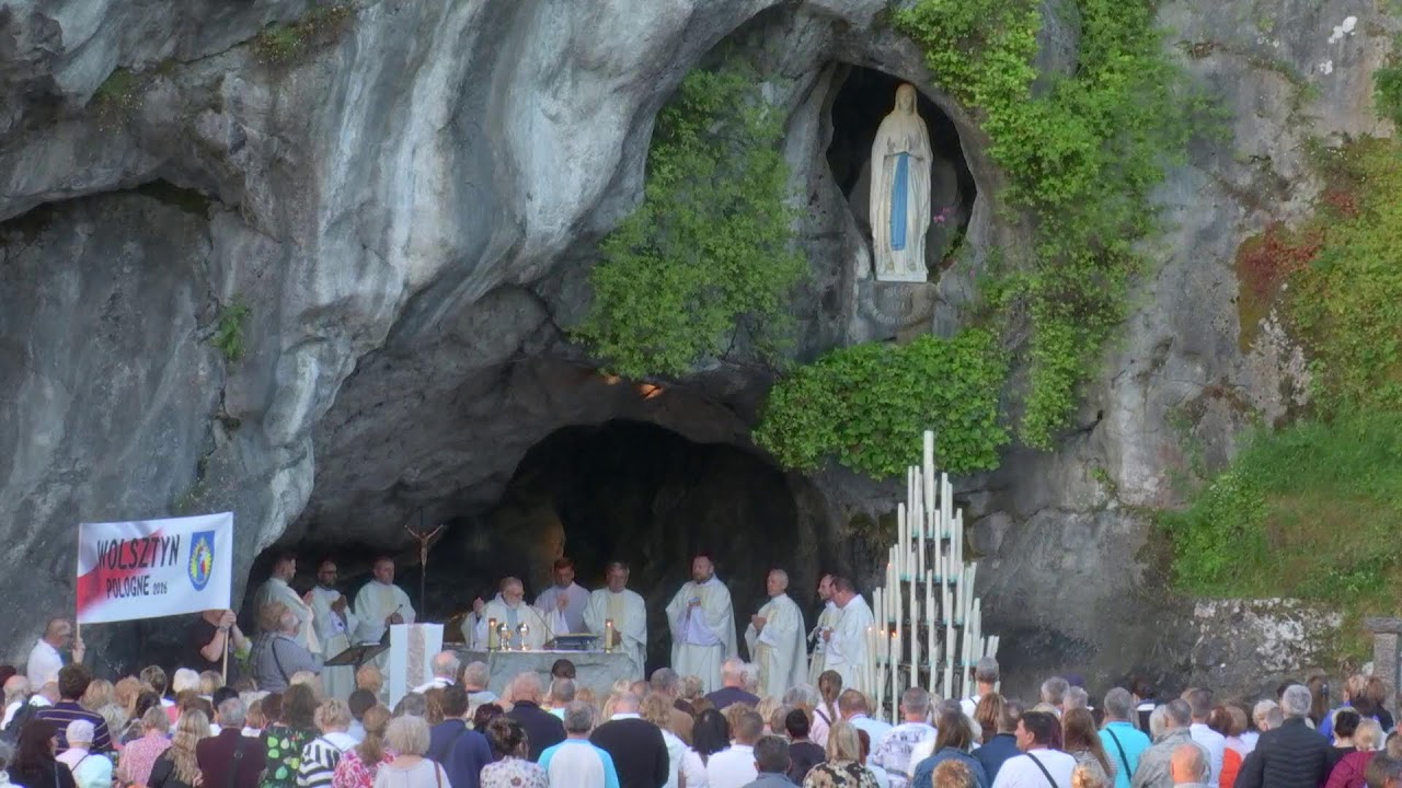 🔴Lourdes+ | Le Sanctuaire Notre-Dame de Lourdes en direct.