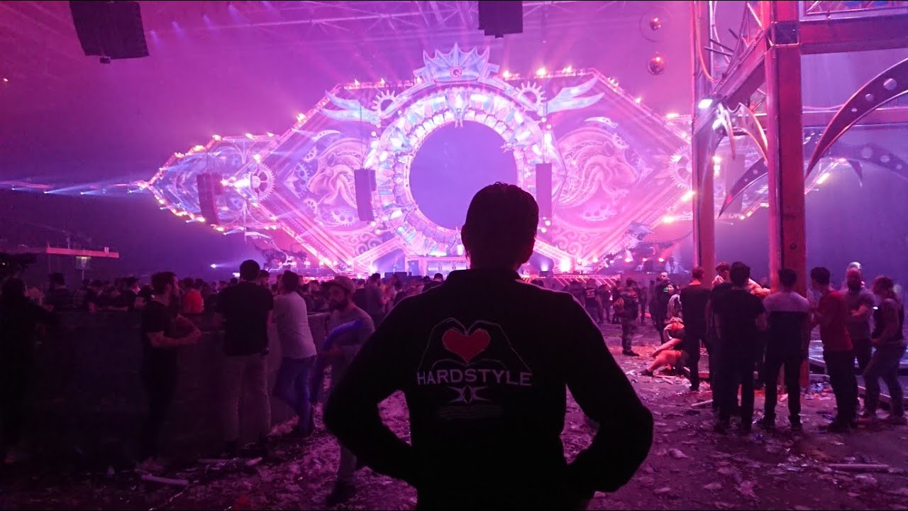 Forever Young | Wildstylez - Encore | Live at DEDIQATED