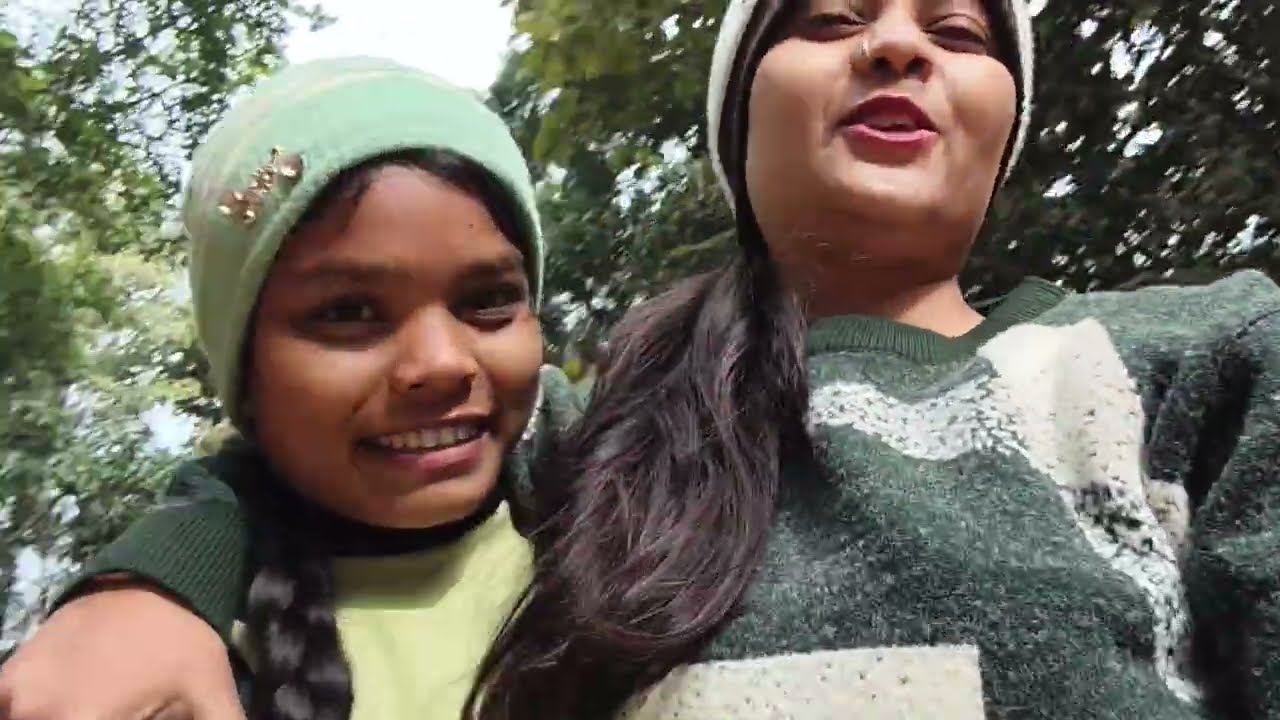 College के पीछे जंगल में मैने picnic manaya with college friends || full fun vlog with friends||2026