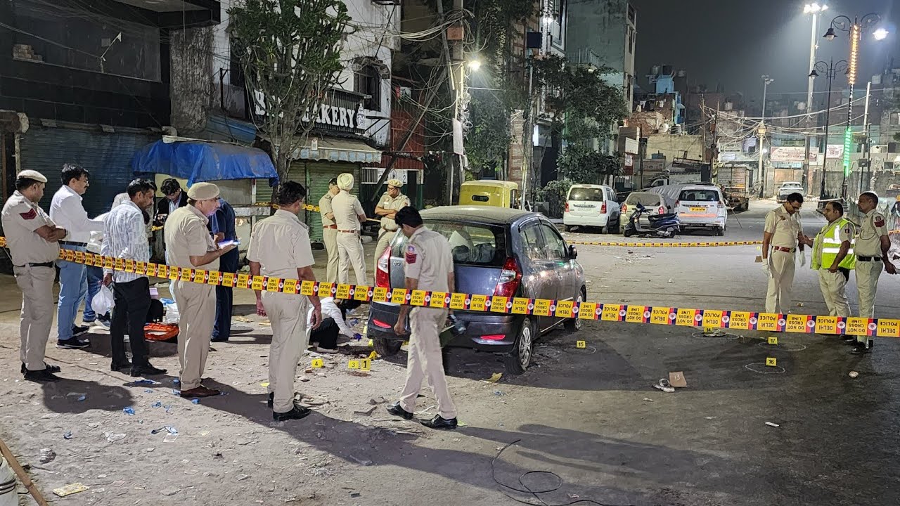सीलमपुर मे सरे राह फ़िर नौजवान को लगभग 20 गोलियों से भूना, मौक़े पर मौत, इलाक़े मे दहशत, पुलिस पर सवाल