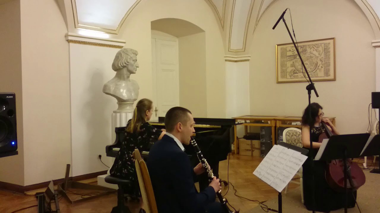 Piotr Pawlik - Sonoristic trio na klarnet, wiolonczelę, fortepian i elektronikę (2018)